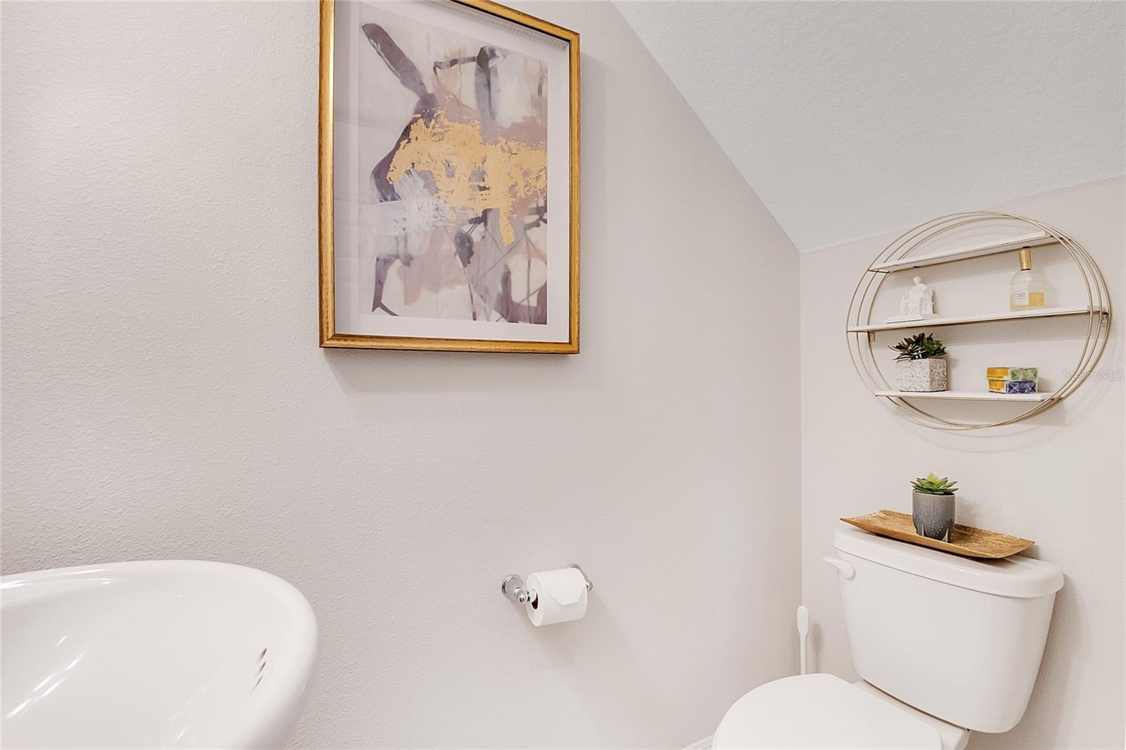 Image 11 of 47 For 166 Aberdeen Street