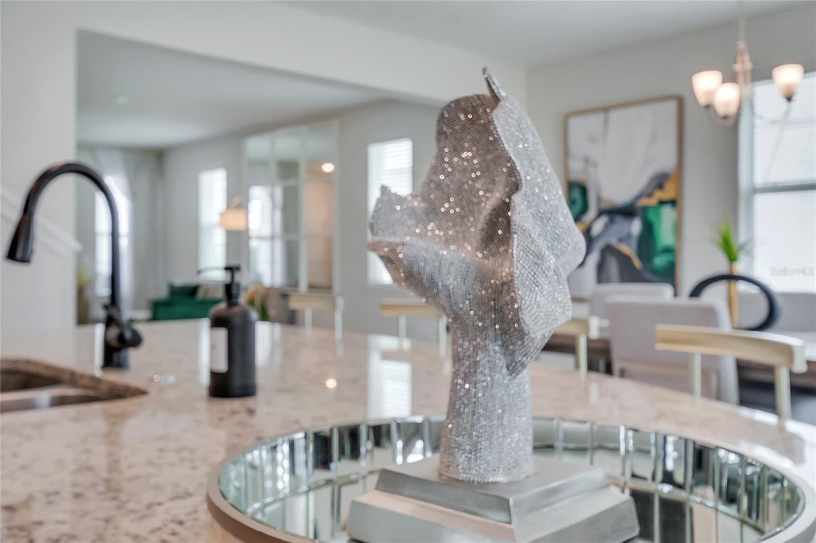 Image 18 of 47 For 166 Aberdeen Street