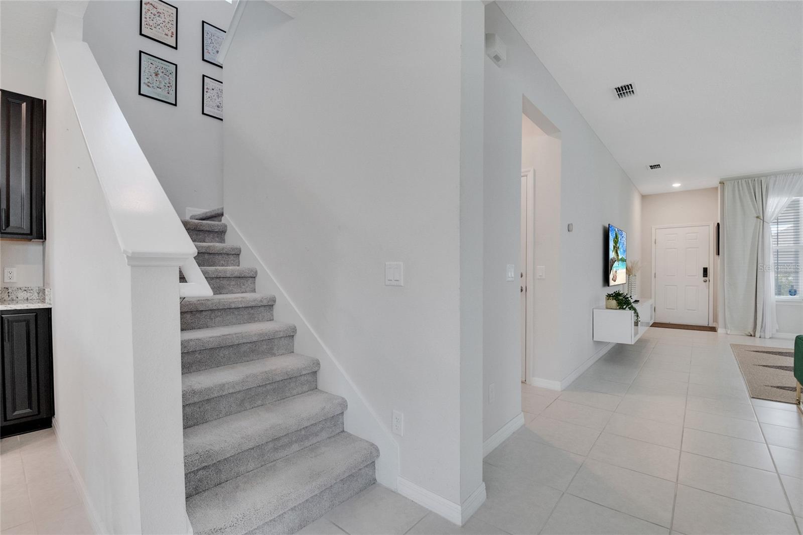 Image 20 of 47 For 166 Aberdeen Street