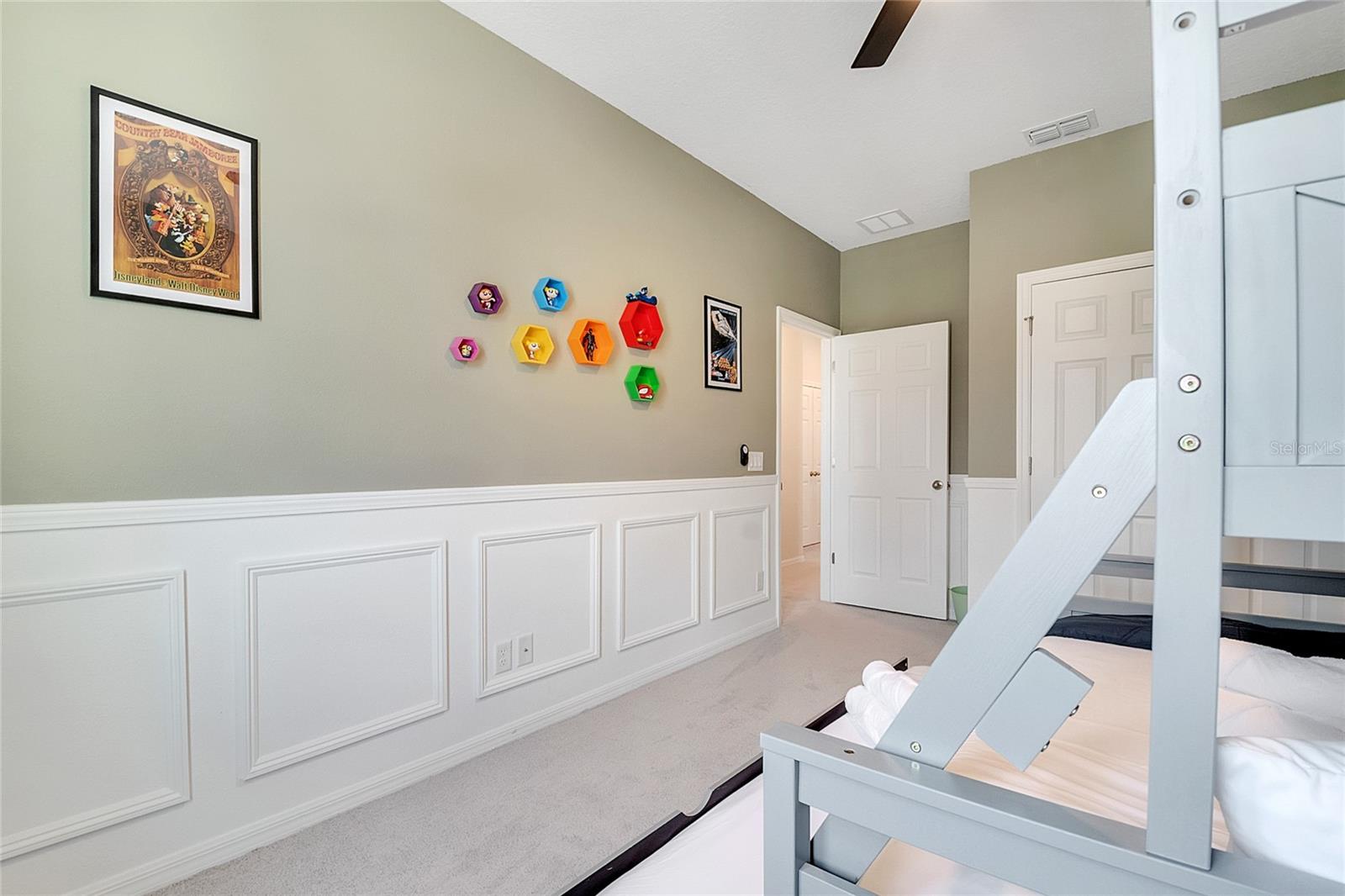 Image 27 of 47 For 166 Aberdeen Street