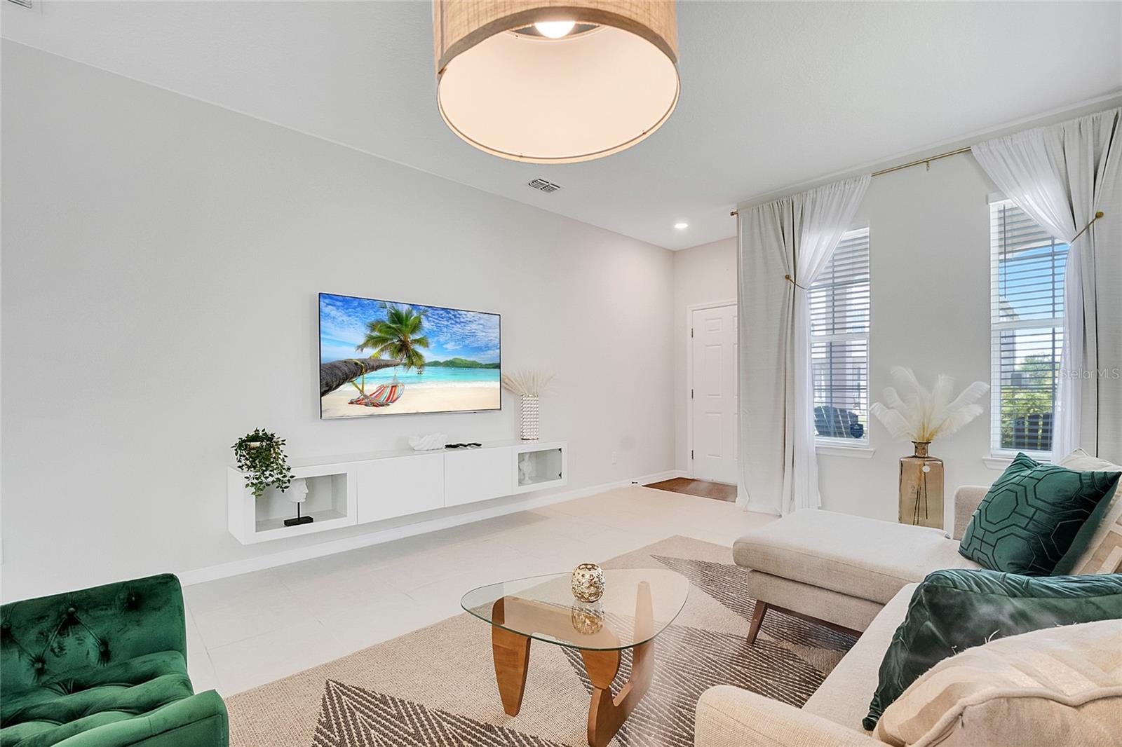 Image 6 of 47 For 166 Aberdeen Street