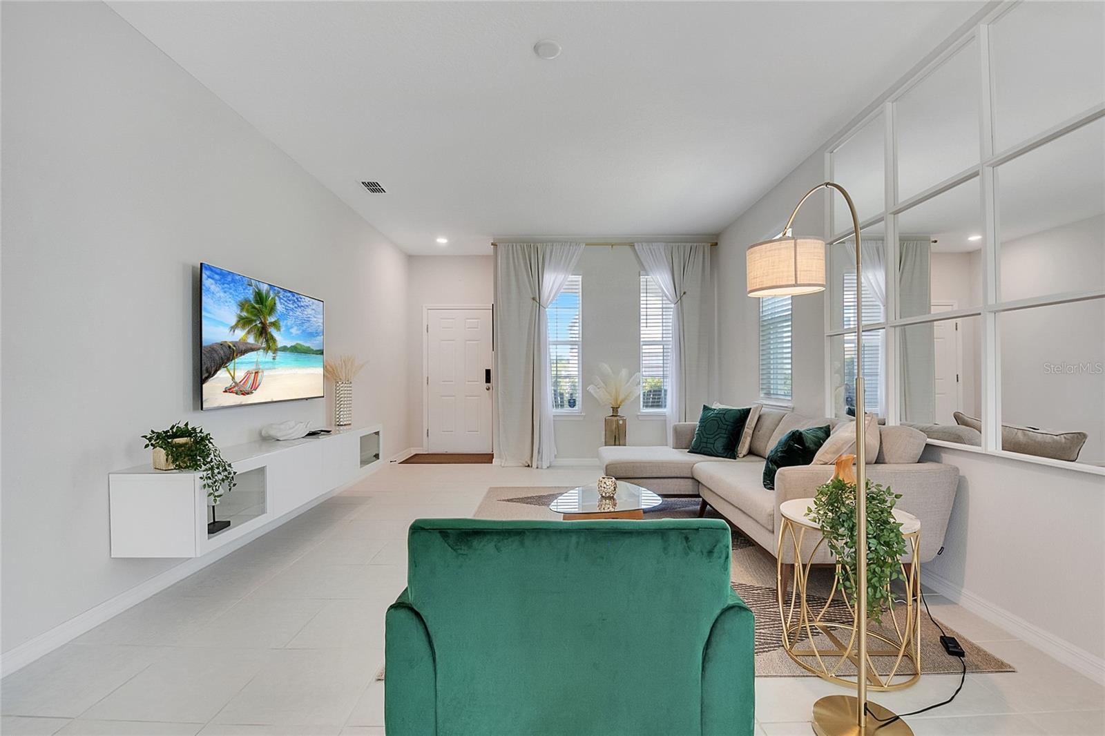 Image 7 of 47 For 166 Aberdeen Street