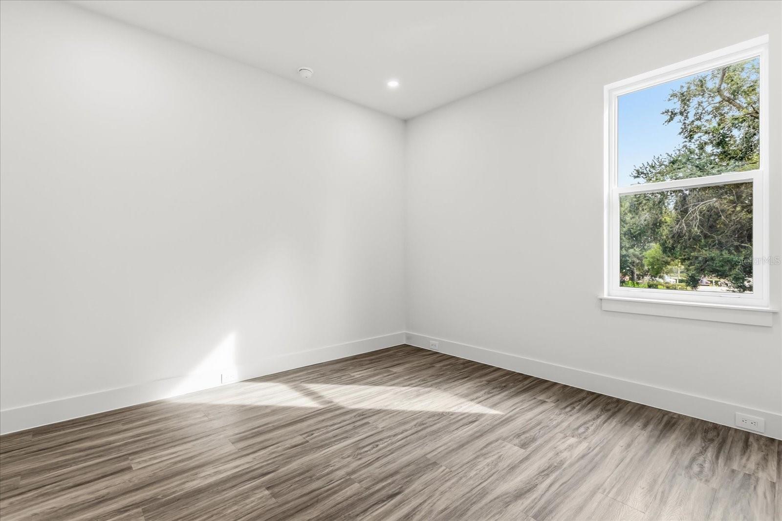 Image 38 of 50 For 2509 Raehn Street