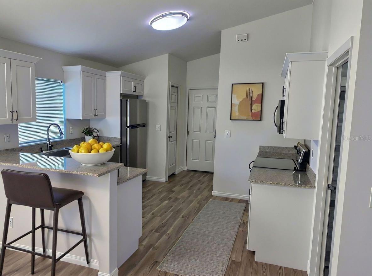 Image 2 of 7 For 7 Olive Circle Loop