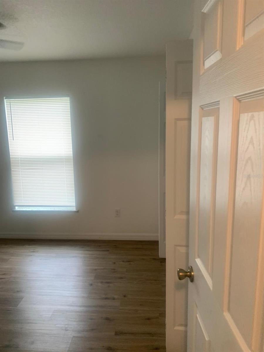 Image 5 of 7 For 7 Olive Circle Loop