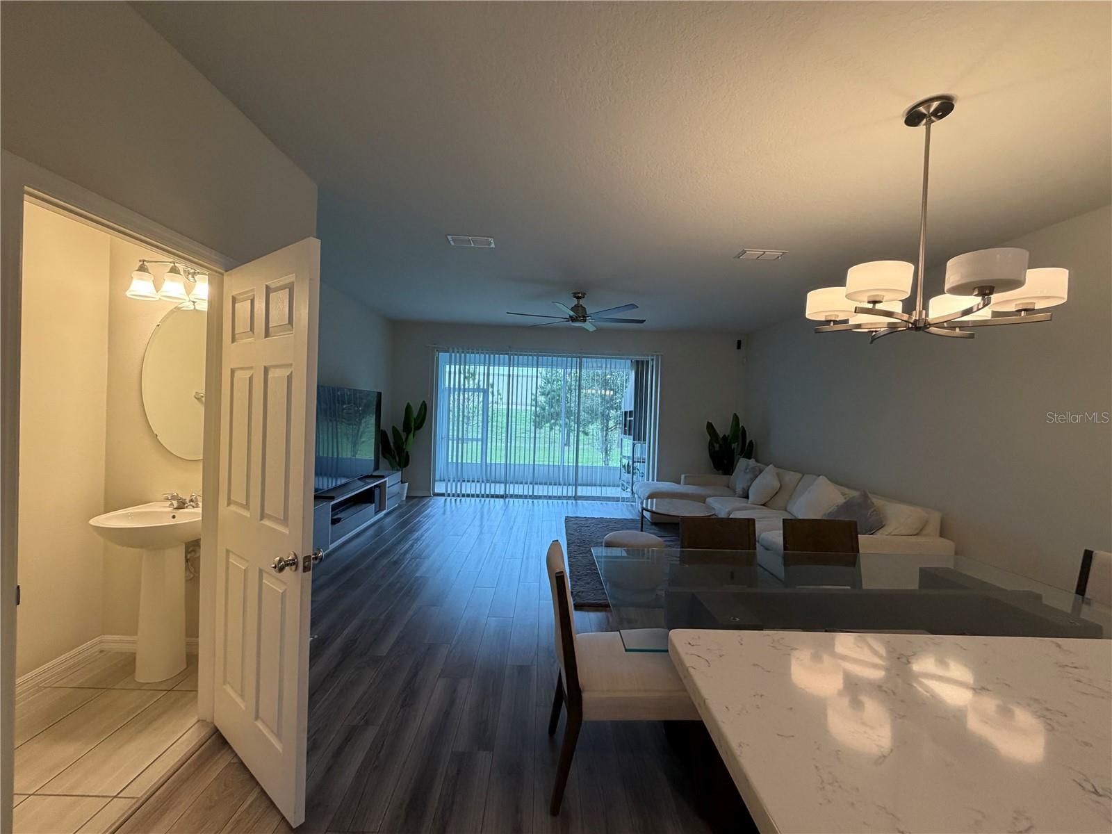 Image 10 of 27 For 3833 Plainview Drive