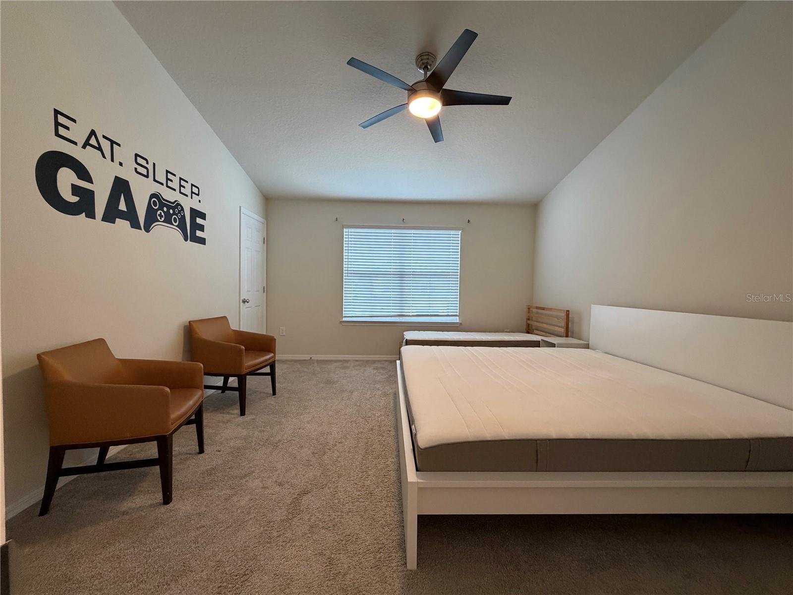 Image 20 of 27 For 3833 Plainview Drive