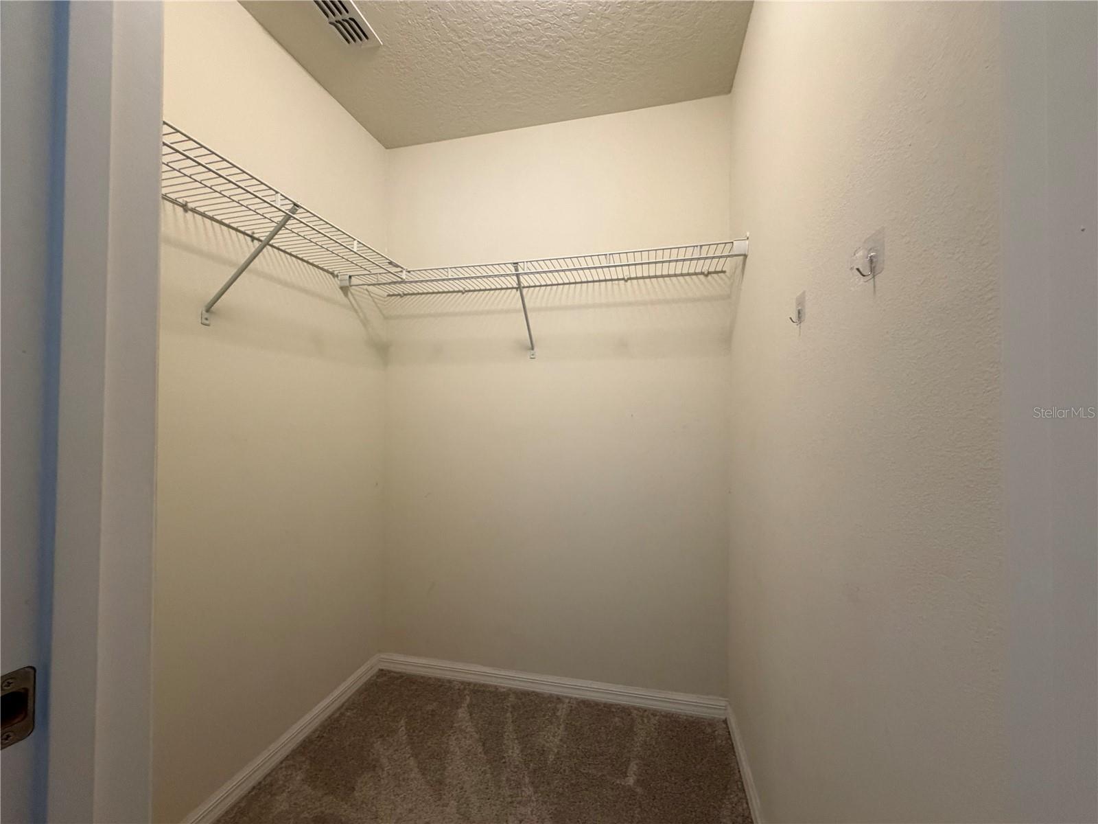 Image 22 of 27 For 3833 Plainview Drive