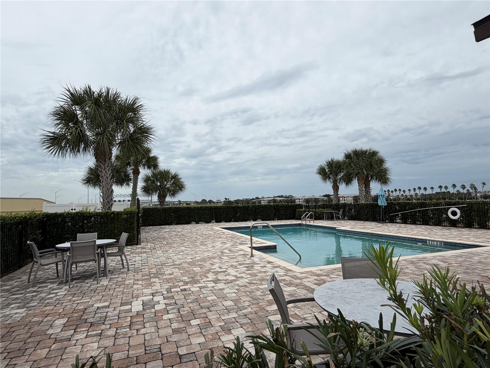 Image 25 of 27 For 3833 Plainview Drive