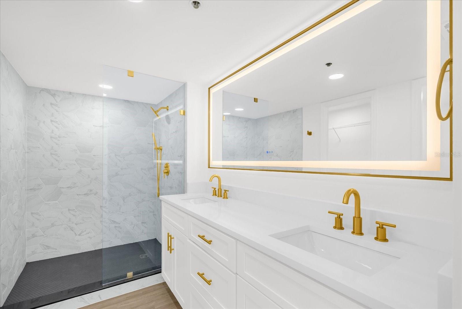 Image 15 of 30 For 206 Quayside Circle 404