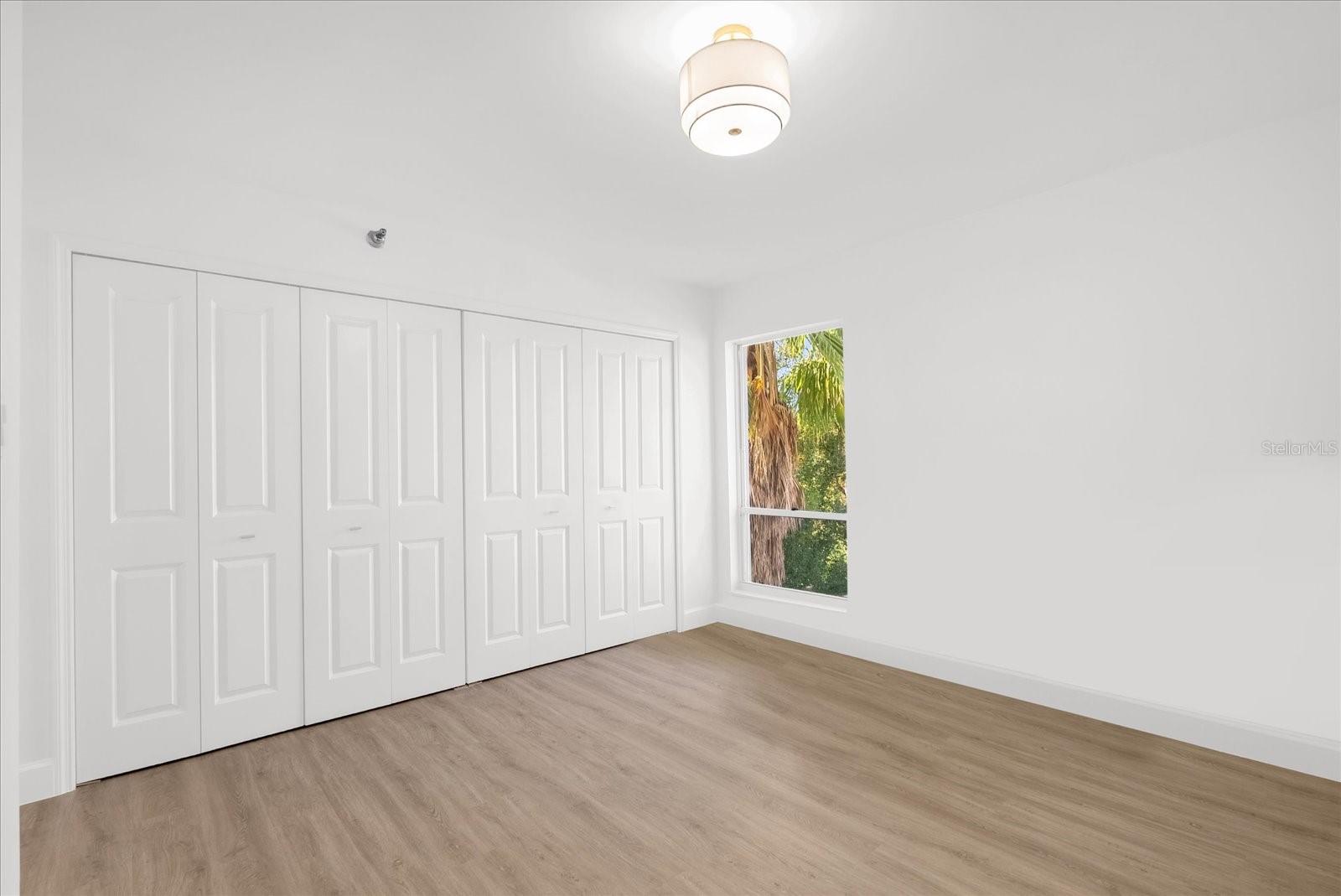 Image 17 of 30 For 206 Quayside Circle 404