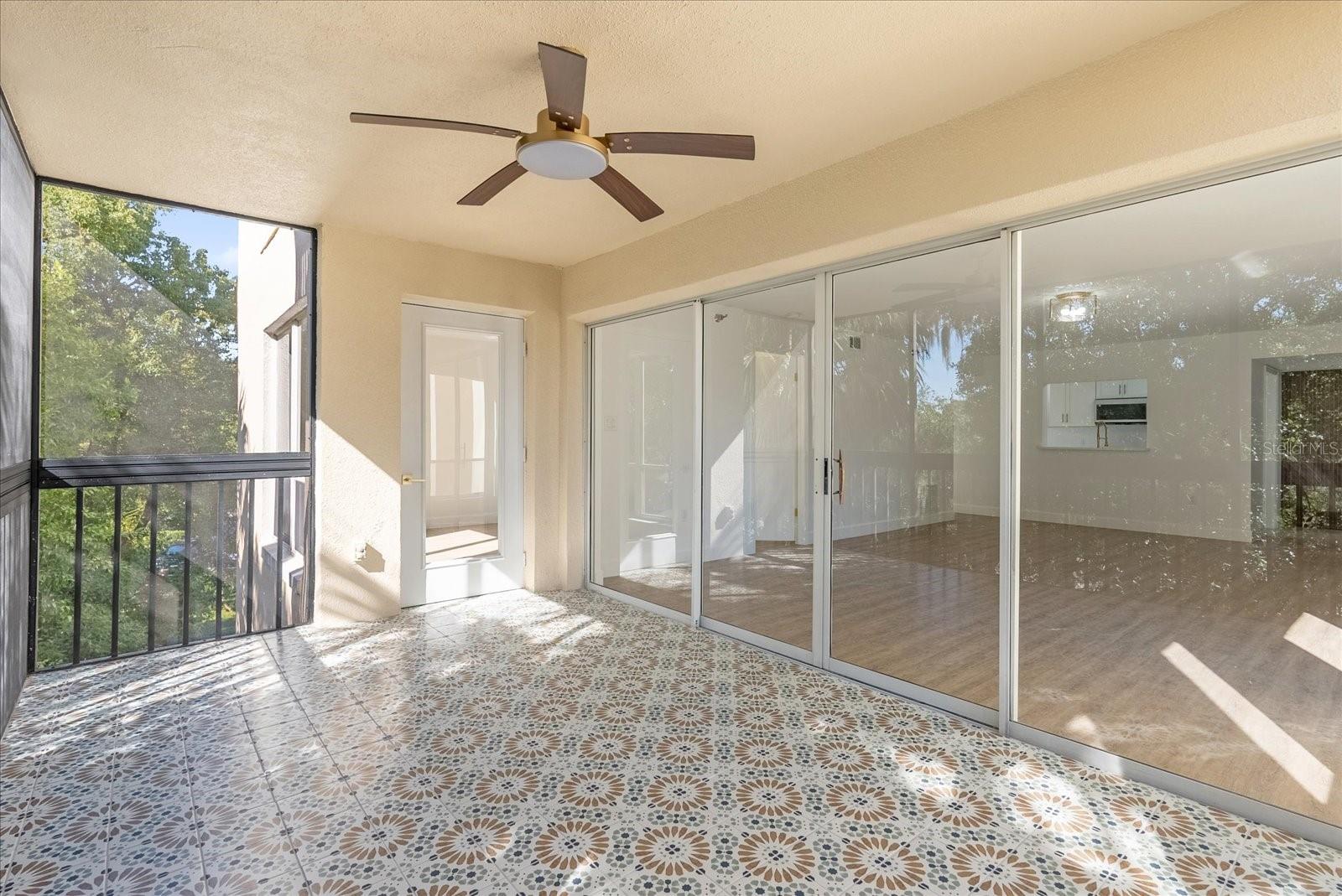 Image 23 of 30 For 206 Quayside Circle 404