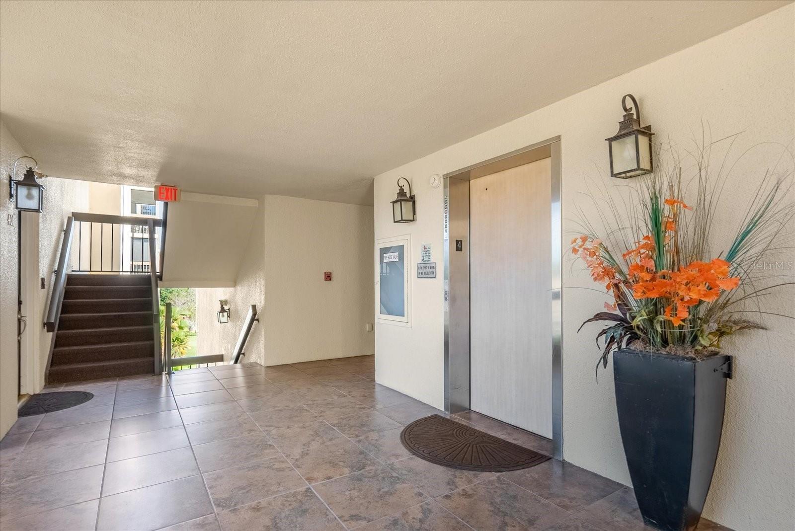 Image 24 of 30 For 206 Quayside Circle 404