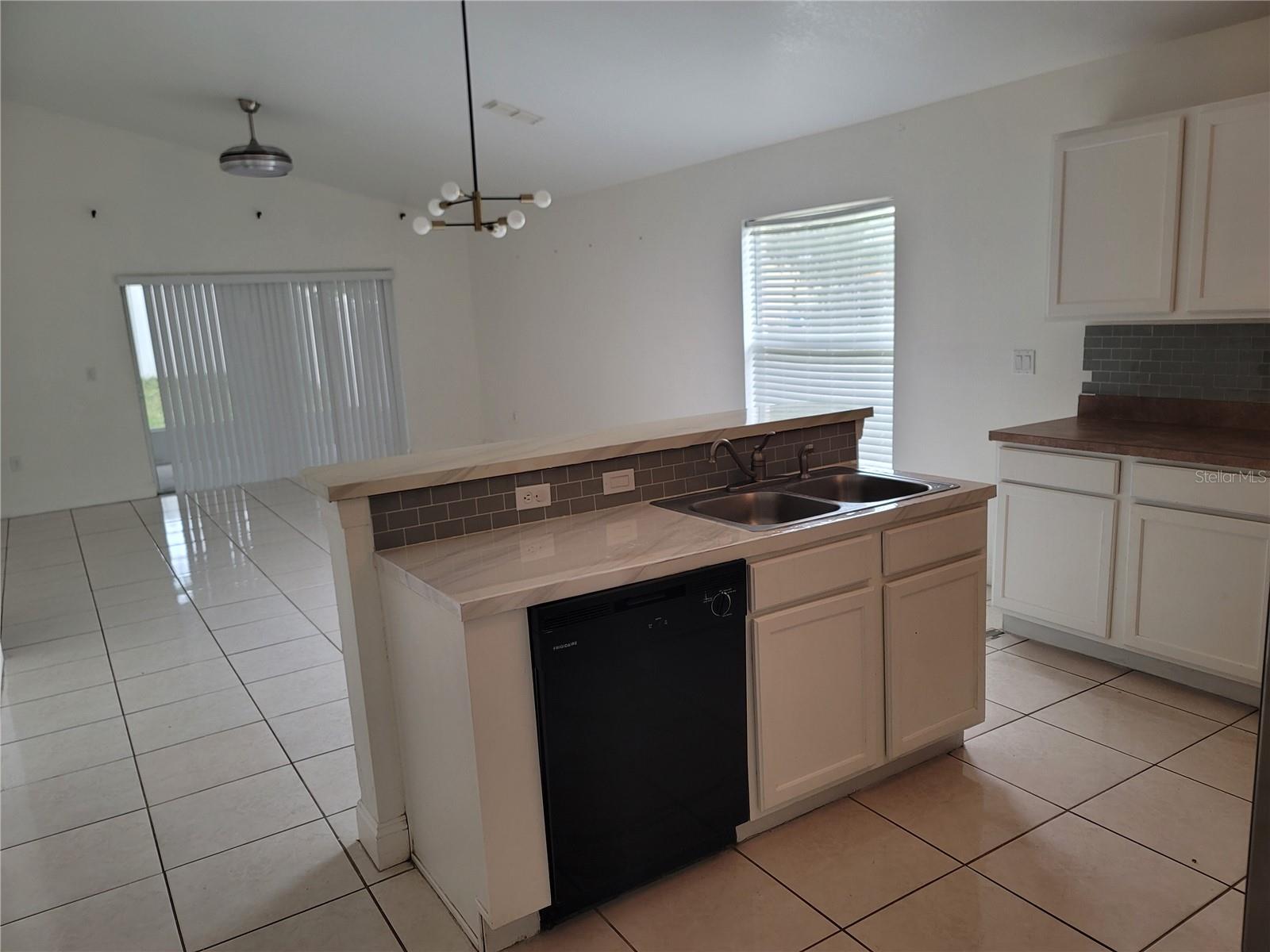 Image 7 of 15 For 601 Astor Drive