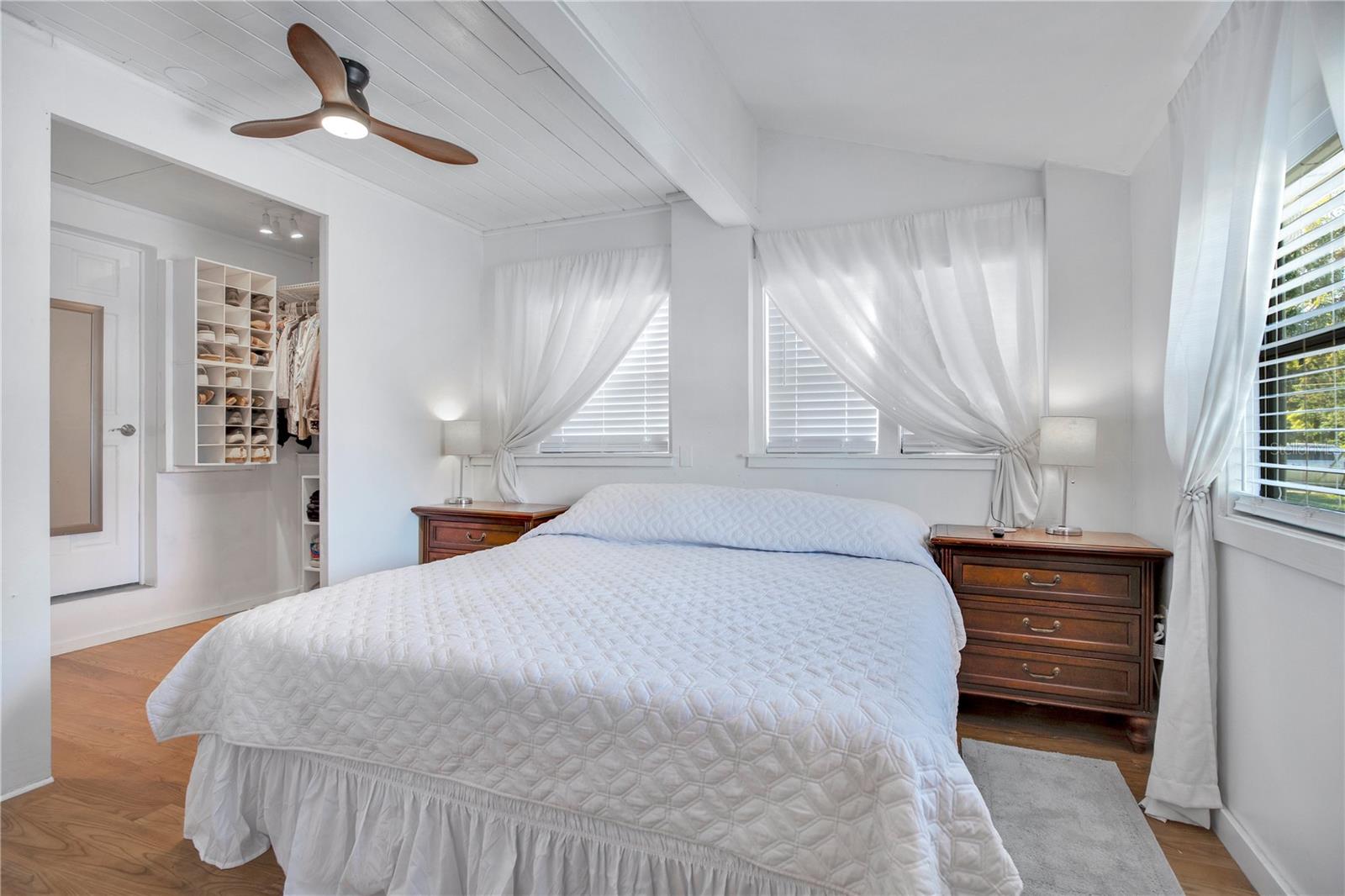 Image 16 of 35 For 11 Aster Drive