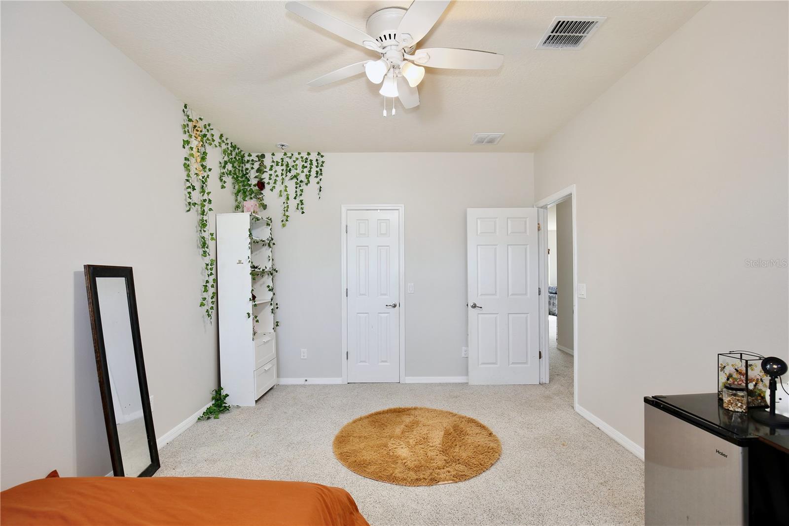 Image 38 of 65 For 450 Terravista Place