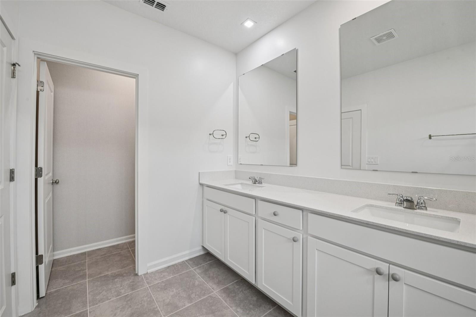 Image 33 of 43 For 6159 Peaceful Park Way