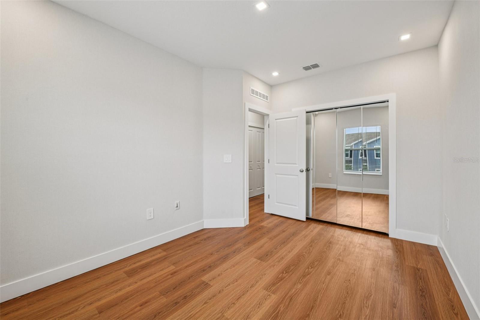 Image 36 of 43 For 6159 Peaceful Park Way