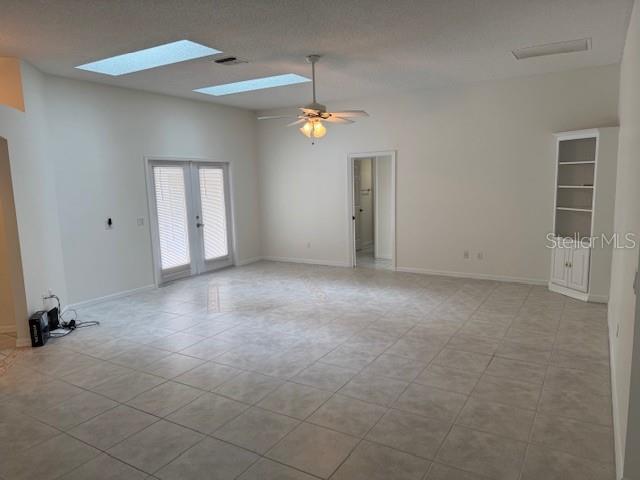 Image 14 of 26 For 903 Ramos Drive