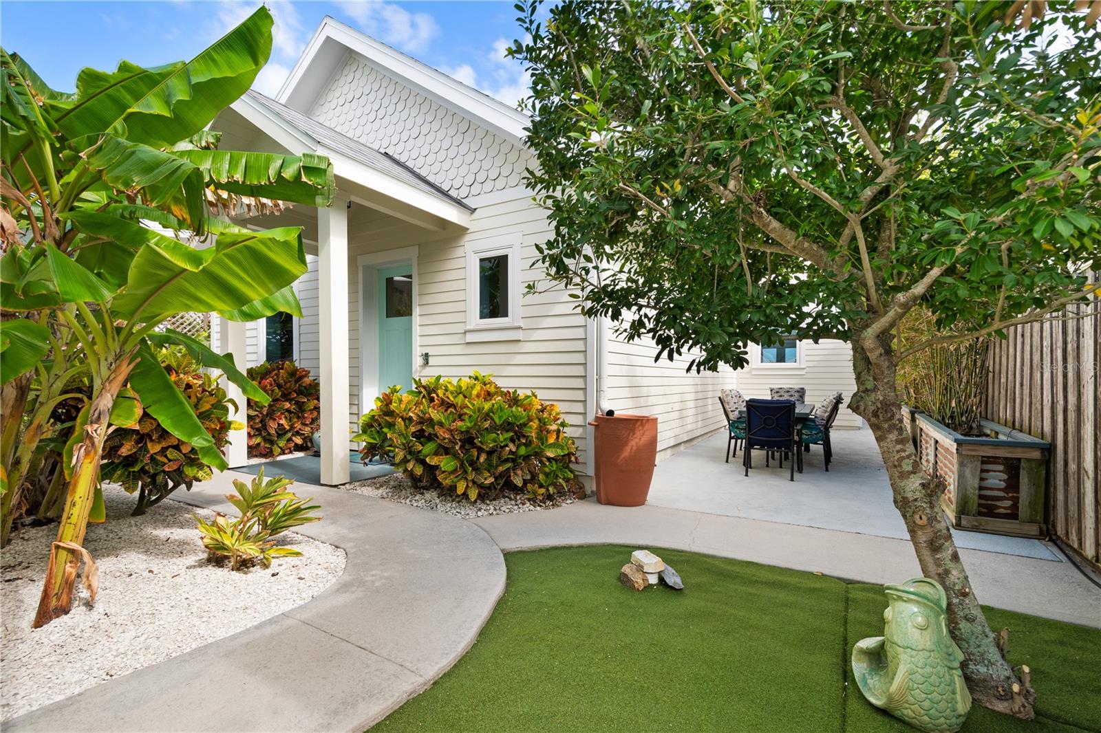 Image 4 of 45 For 2645 Atlantic Avenue