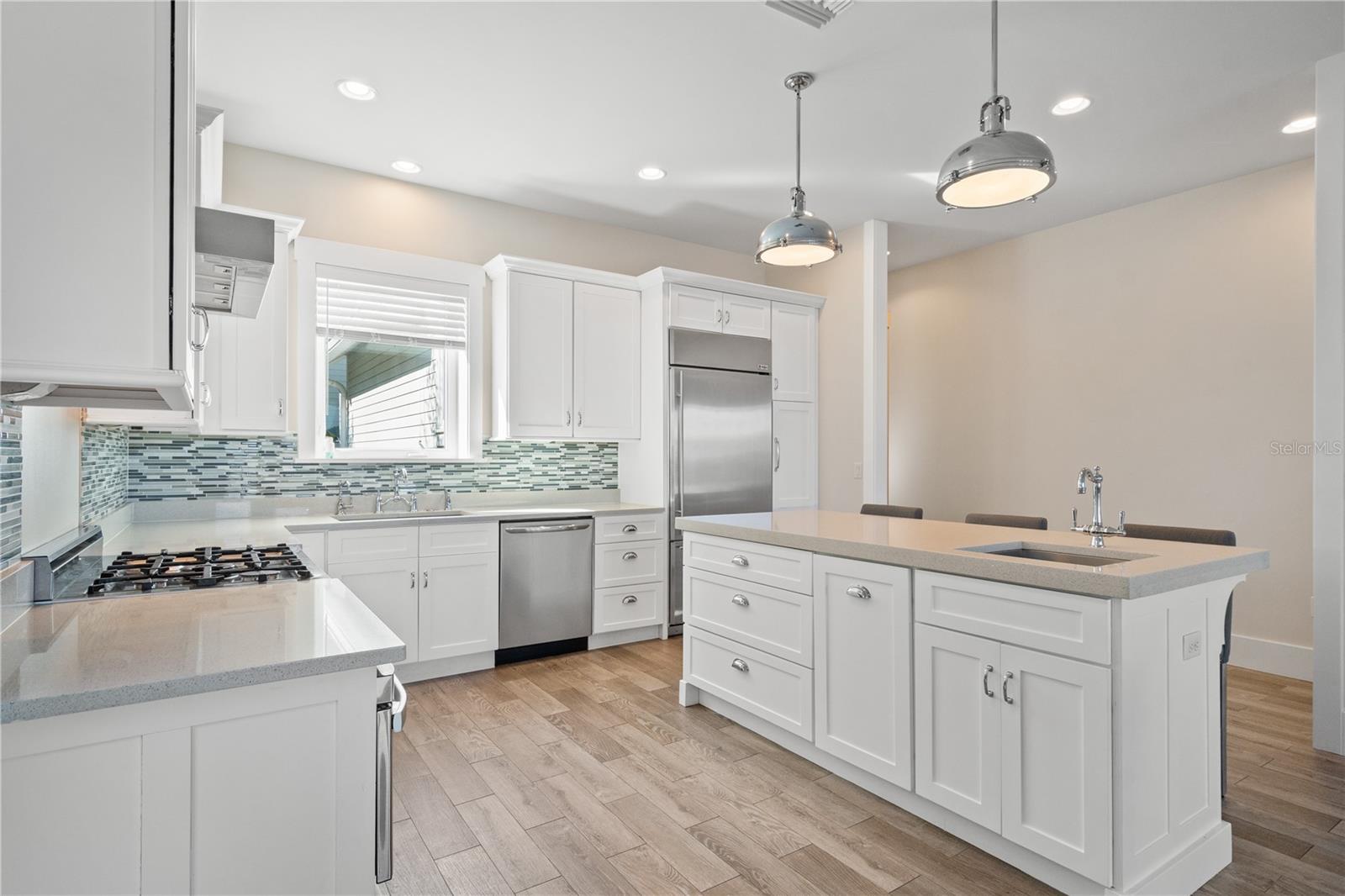 Image 8 of 45 For 2645 Atlantic Avenue