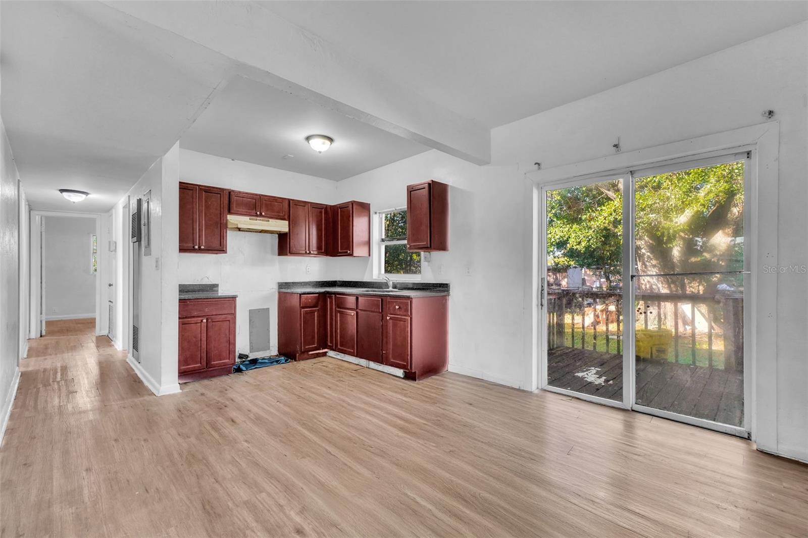 Image 12 of 27 For 6000 Harcourt Avenue