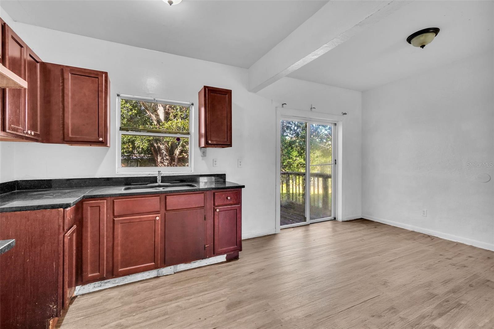 Image 14 of 27 For 6000 Harcourt Avenue