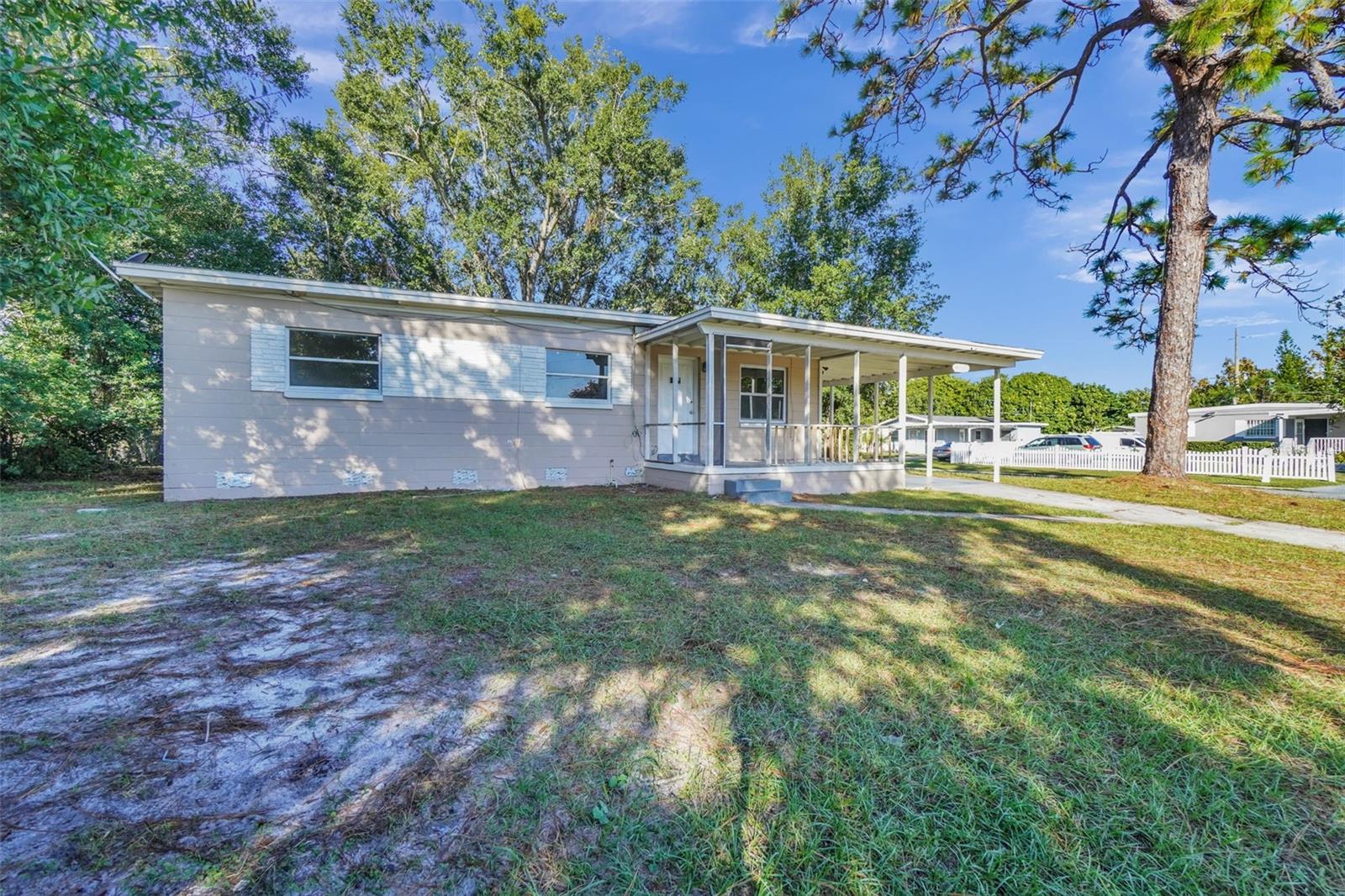 Image 2 of 27 For 6000 Harcourt Avenue