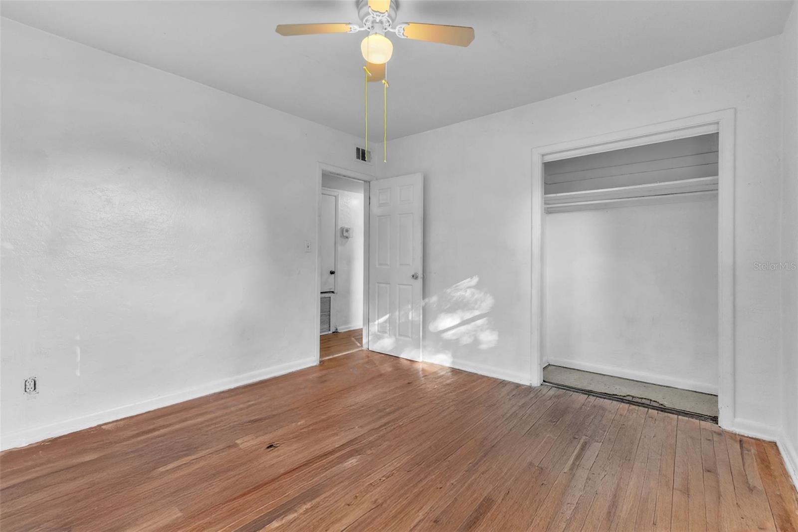 Image 20 of 27 For 6000 Harcourt Avenue