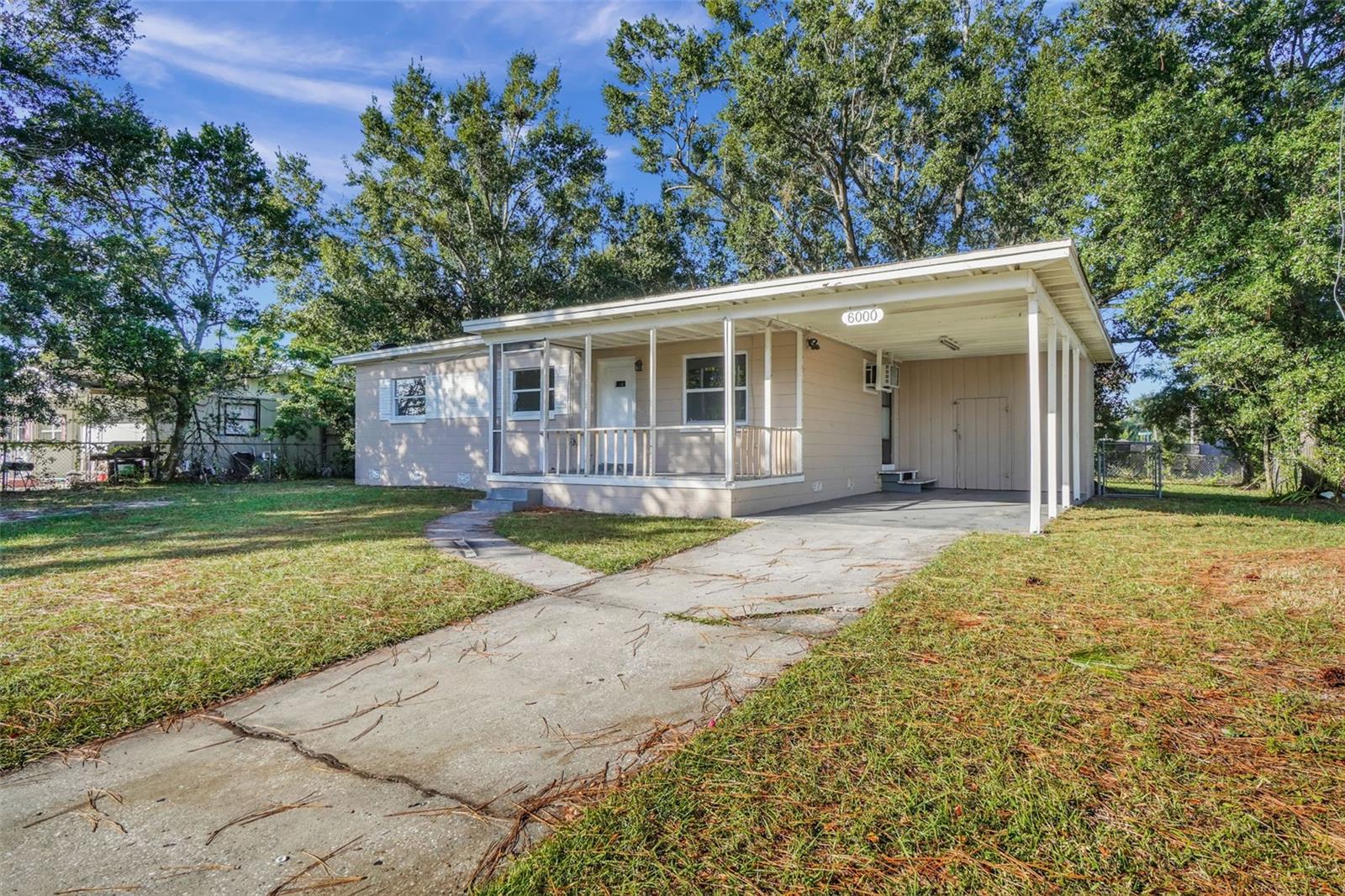 Image 4 of 27 For 6000 Harcourt Avenue