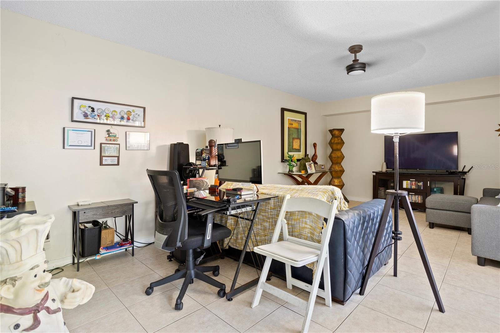 Image 13 of 25 For 5284 Willow Court 508