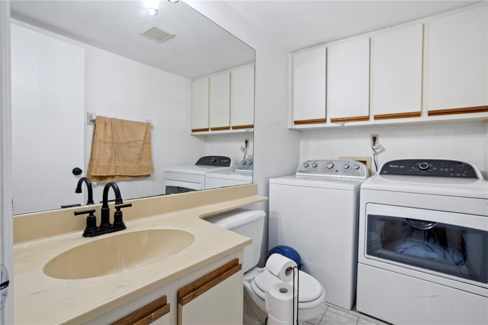 Image 22 of 25 For 5284 Willow Court 508