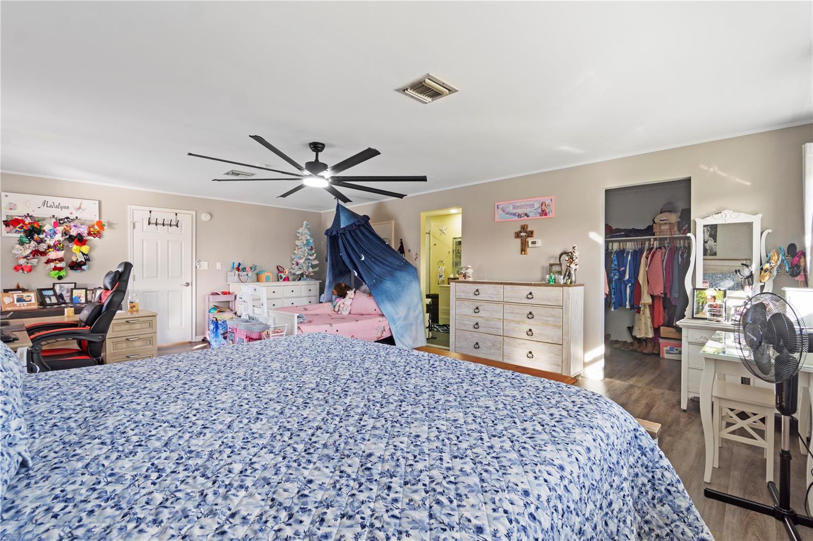 Image 10 of 60 For 15525 Villa City Road