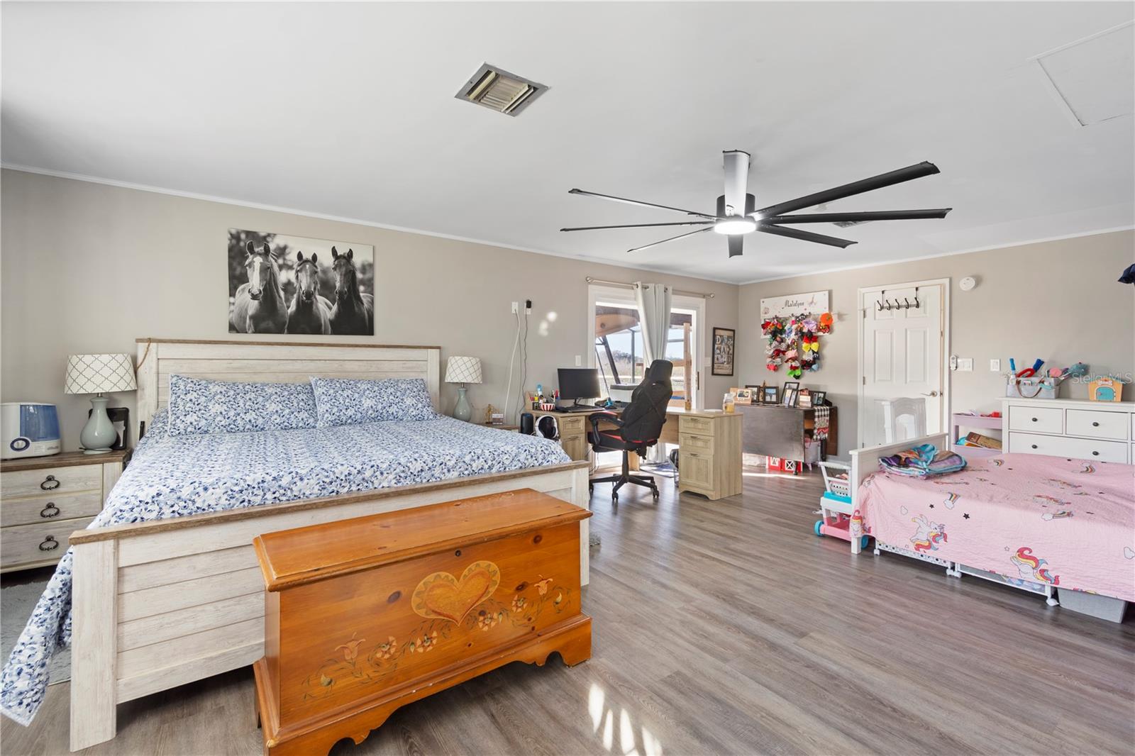 Image 8 of 60 For 15525 Villa City Road