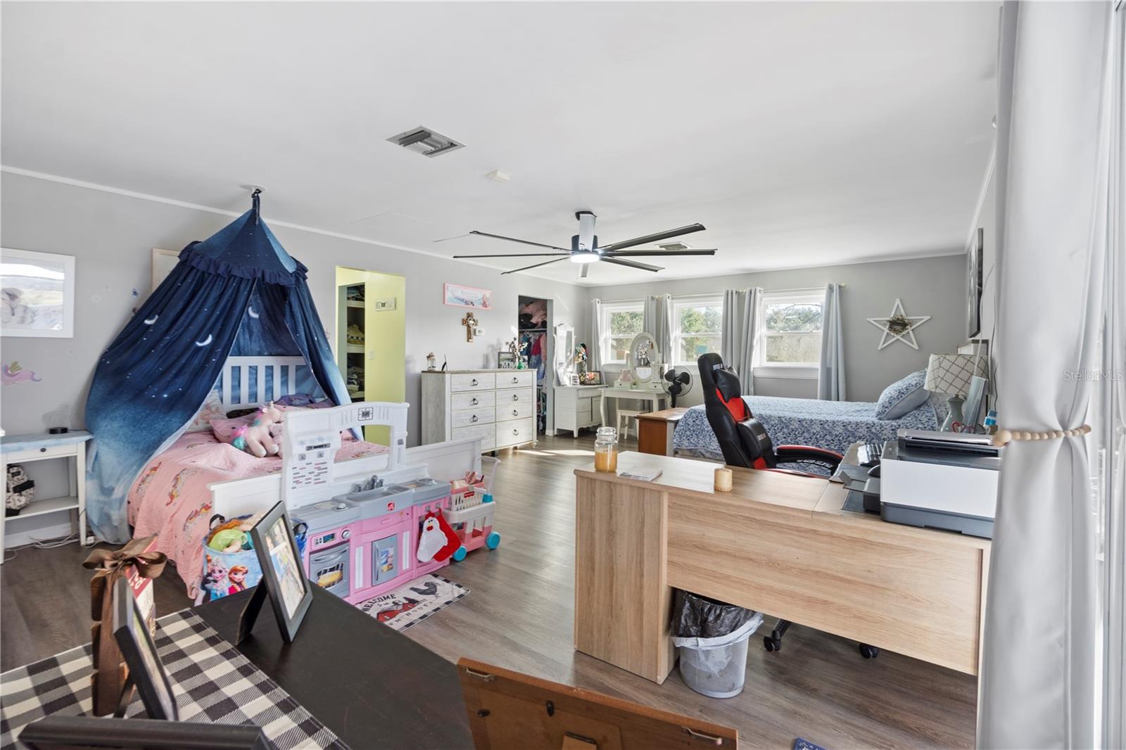 Image 9 of 60 For 15525 Villa City Road