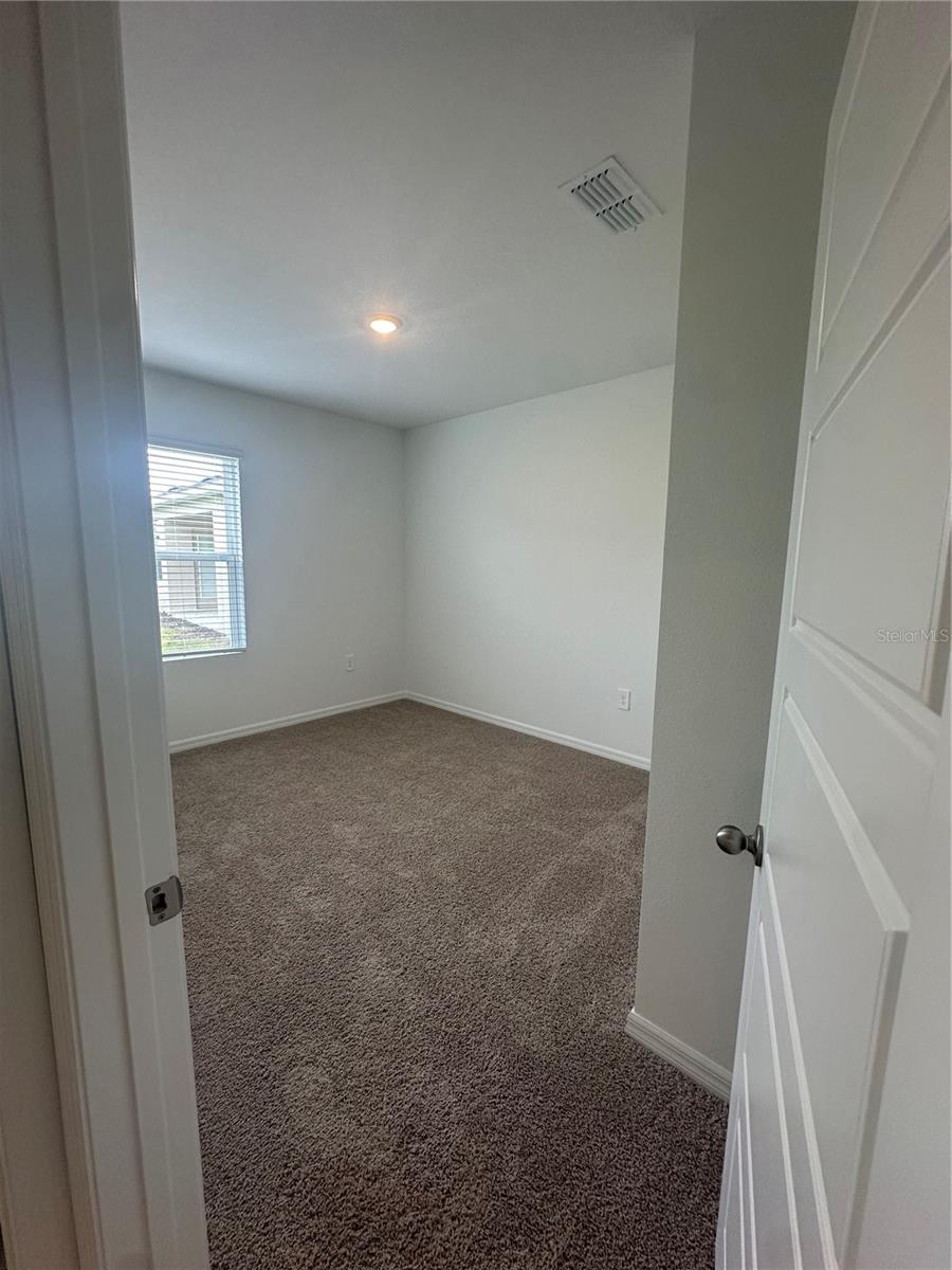 Image 13 of 24 For 4667 Ostero St