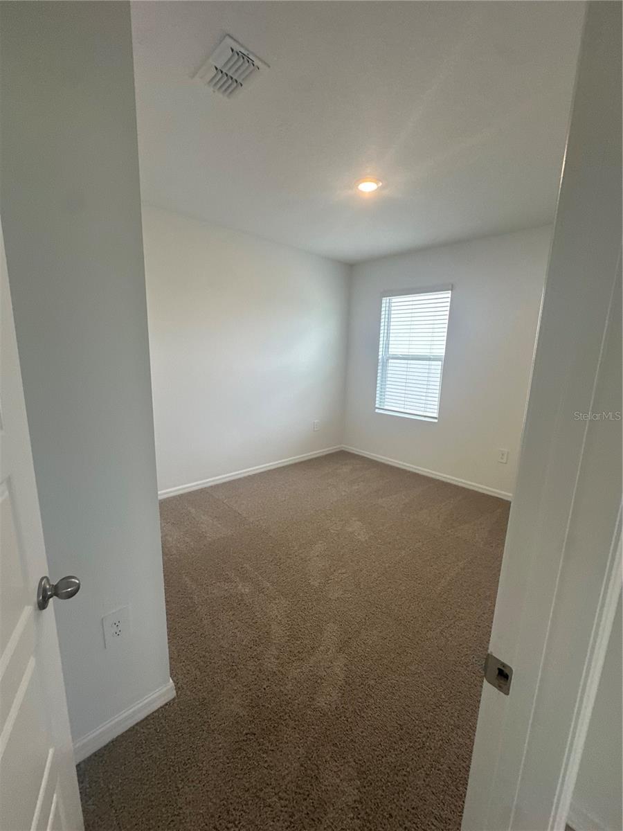 Image 15 of 24 For 4667 Ostero St