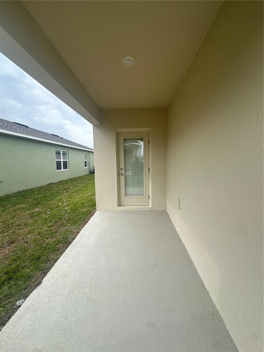 Image 20 of 24 For 4667 Ostero St