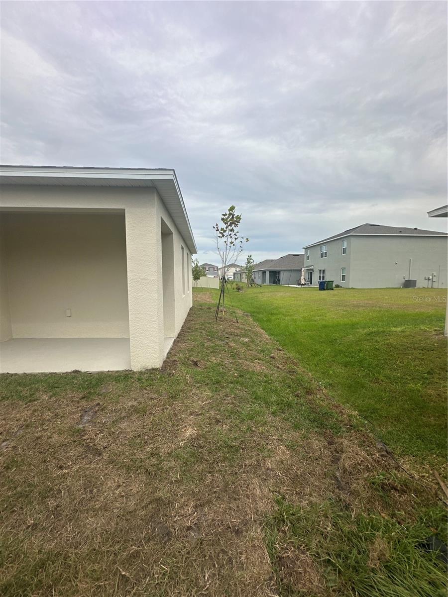 Image 22 of 24 For 4667 Ostero St