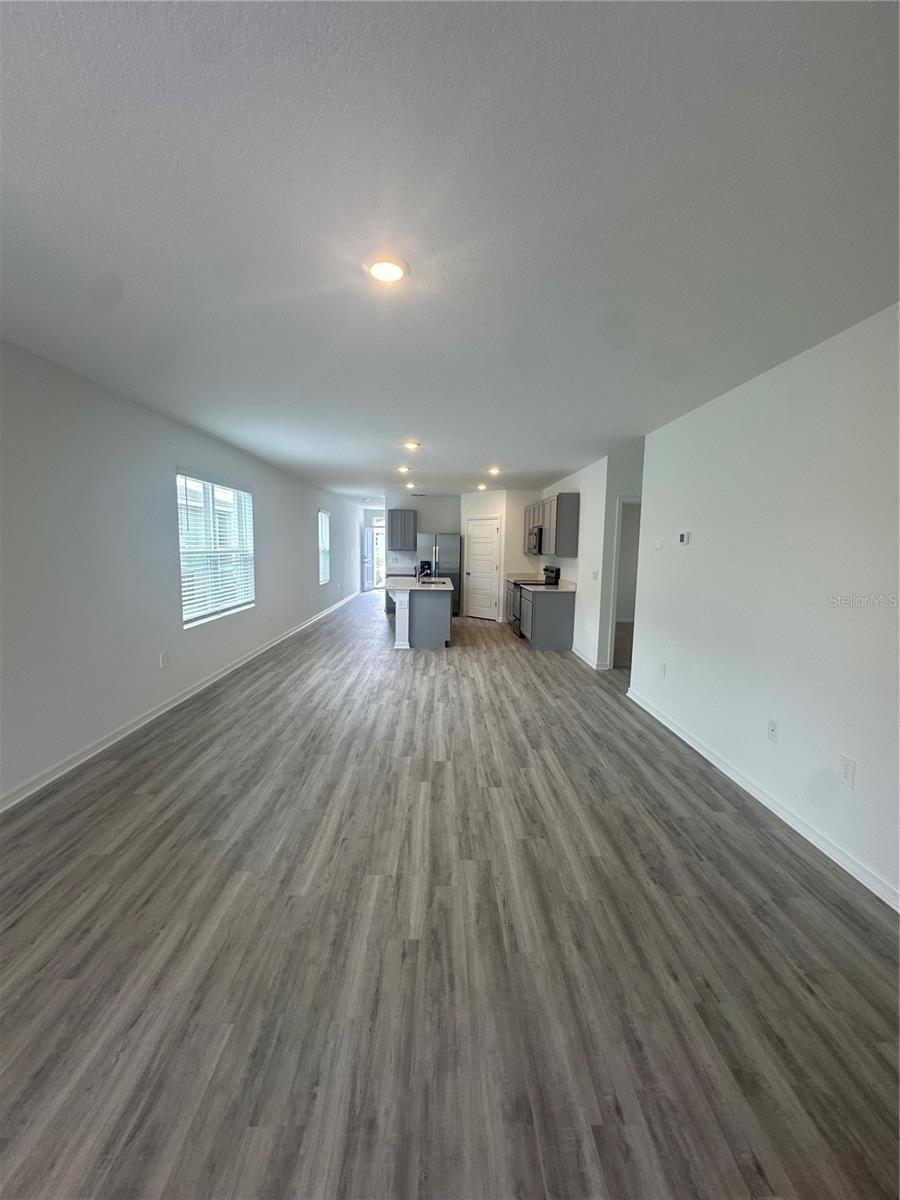 Image 9 of 24 For 4667 Ostero St