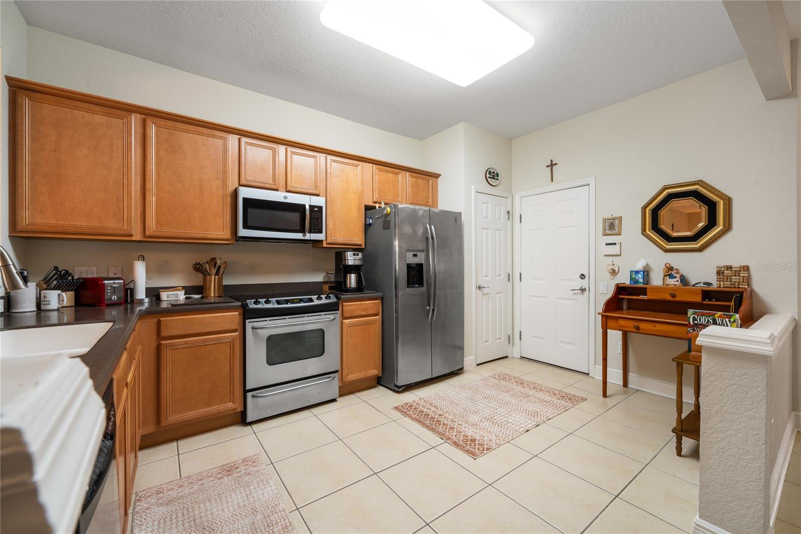 Image 10 of 35 For 1118 Berkman Circle