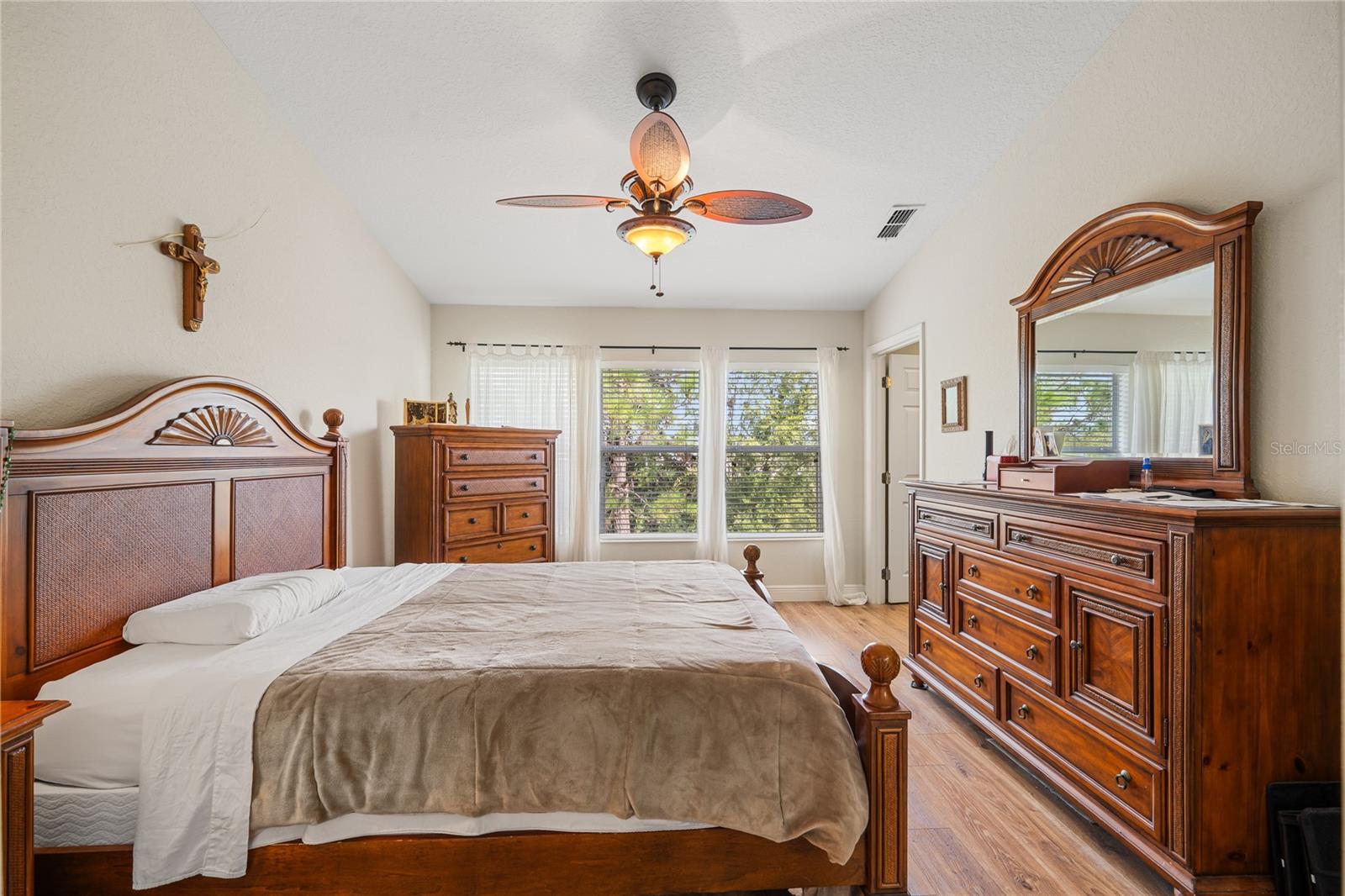 Image 14 of 35 For 1118 Berkman Circle