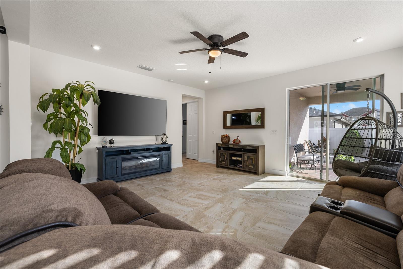 Image 23 of 65 For 2241 Avian Loop