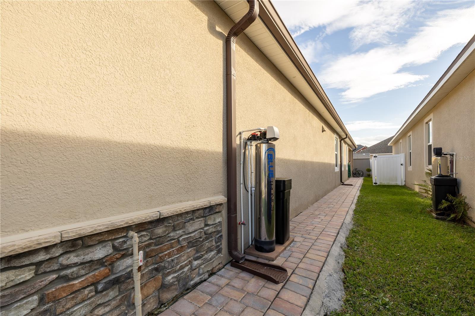 Image 35 of 65 For 2241 Avian Loop