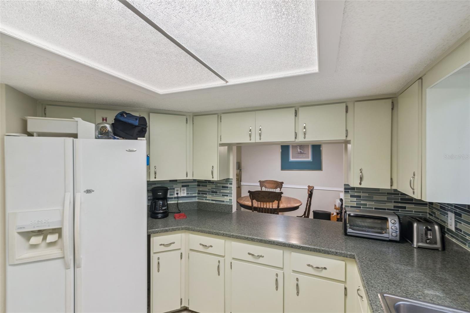 Image 18 of 35 For 10943 86 Court