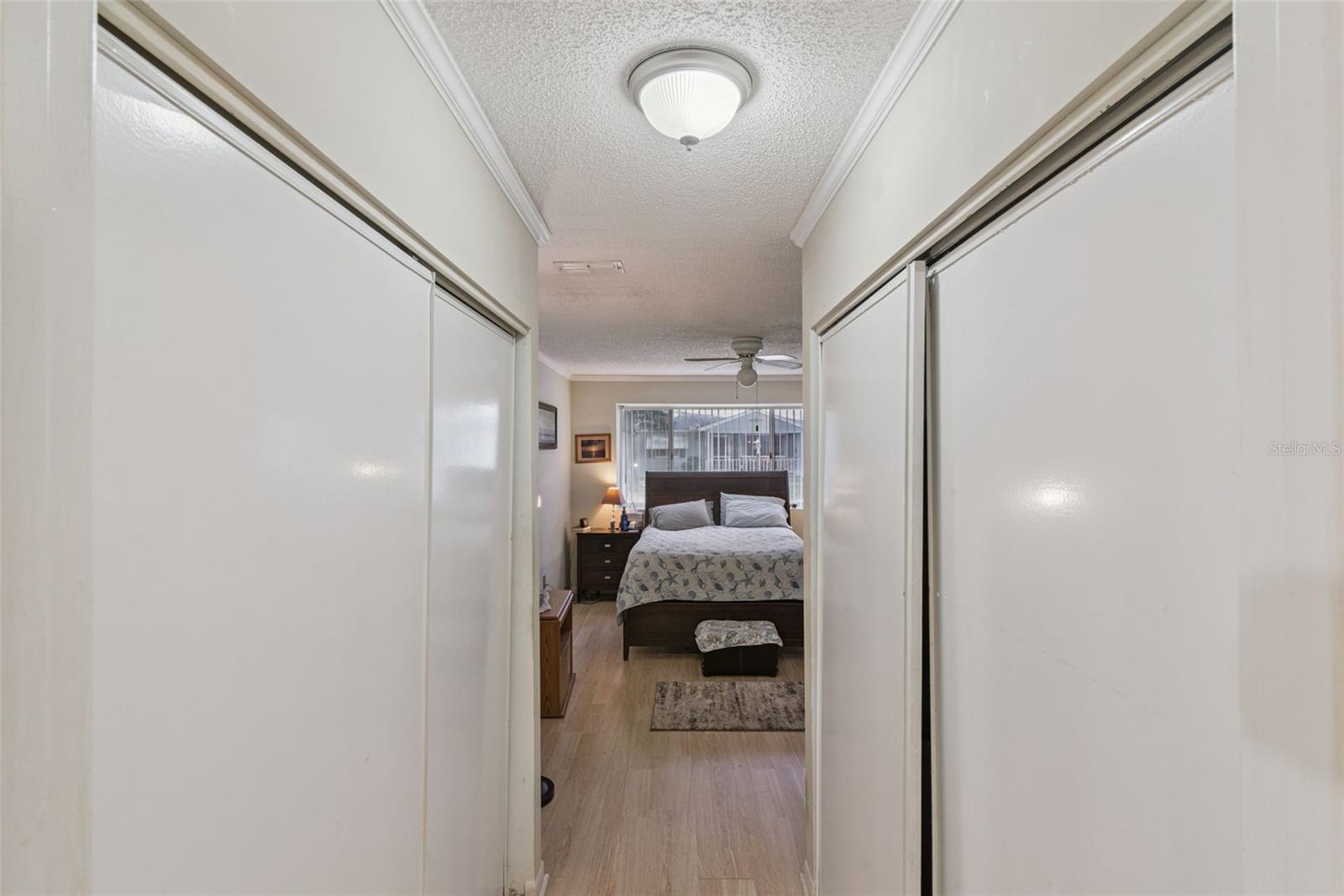 Image 23 of 35 For 10943 86 Court