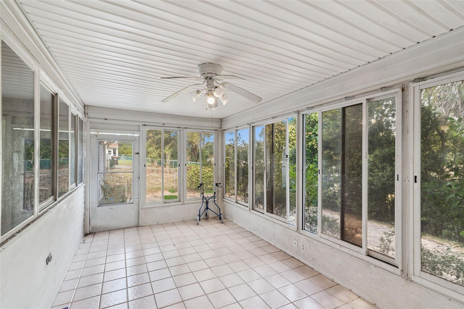 Image 32 of 35 For 10943 86 Court