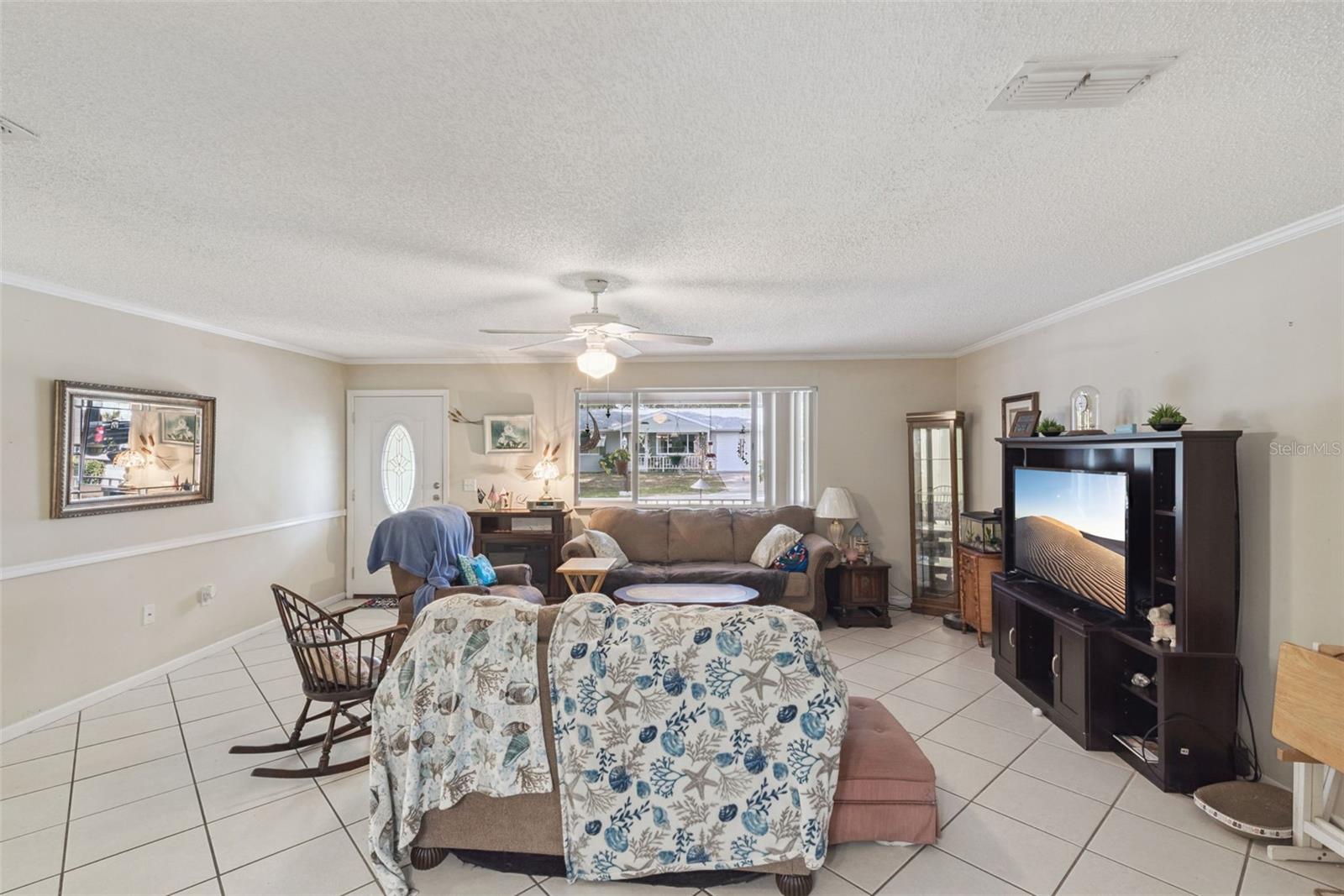 Image 8 of 35 For 10943 86 Court