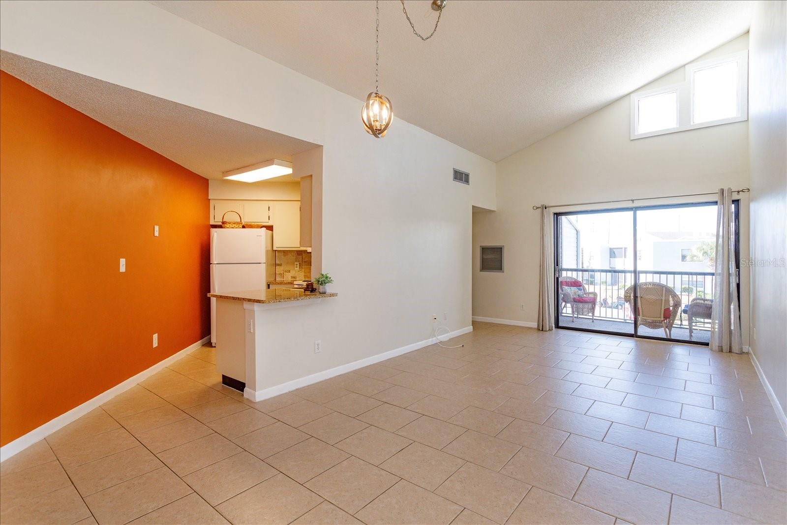 Image 5 of 19 For 4047 Atrium Drive U-7