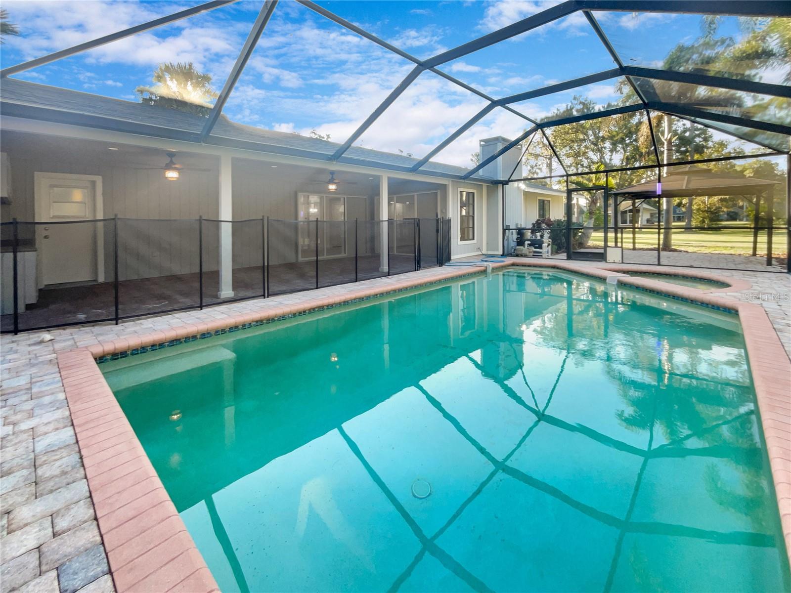 Image 18 of 49 For 3014 65th Street E